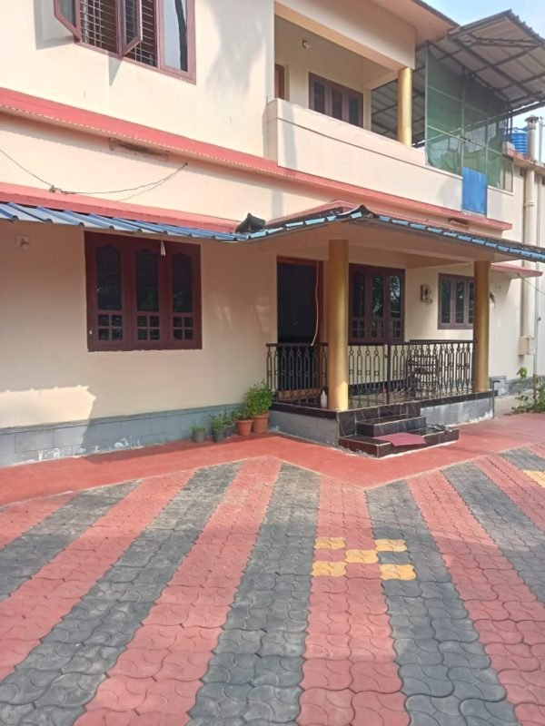 4 BHK Independent House for Sale in Mannarkkad, photo 2